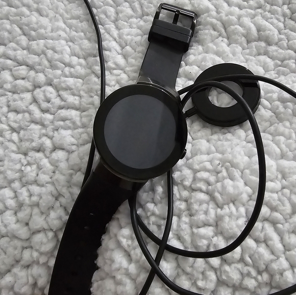 Movado Connect Black Silicone Strap Smart Watch - Picture 13 of 16